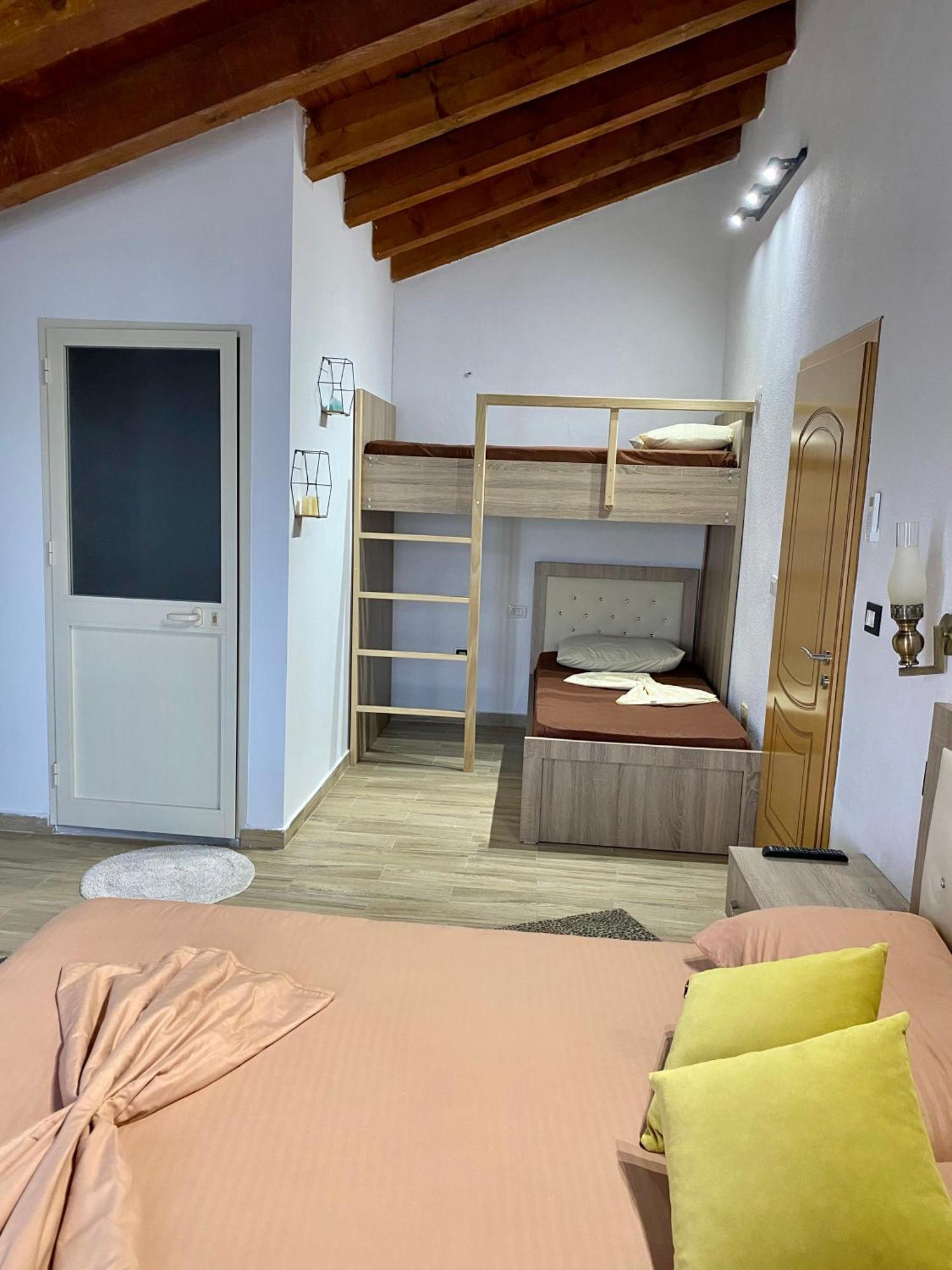 Bella Vista Couette-café Shkodër