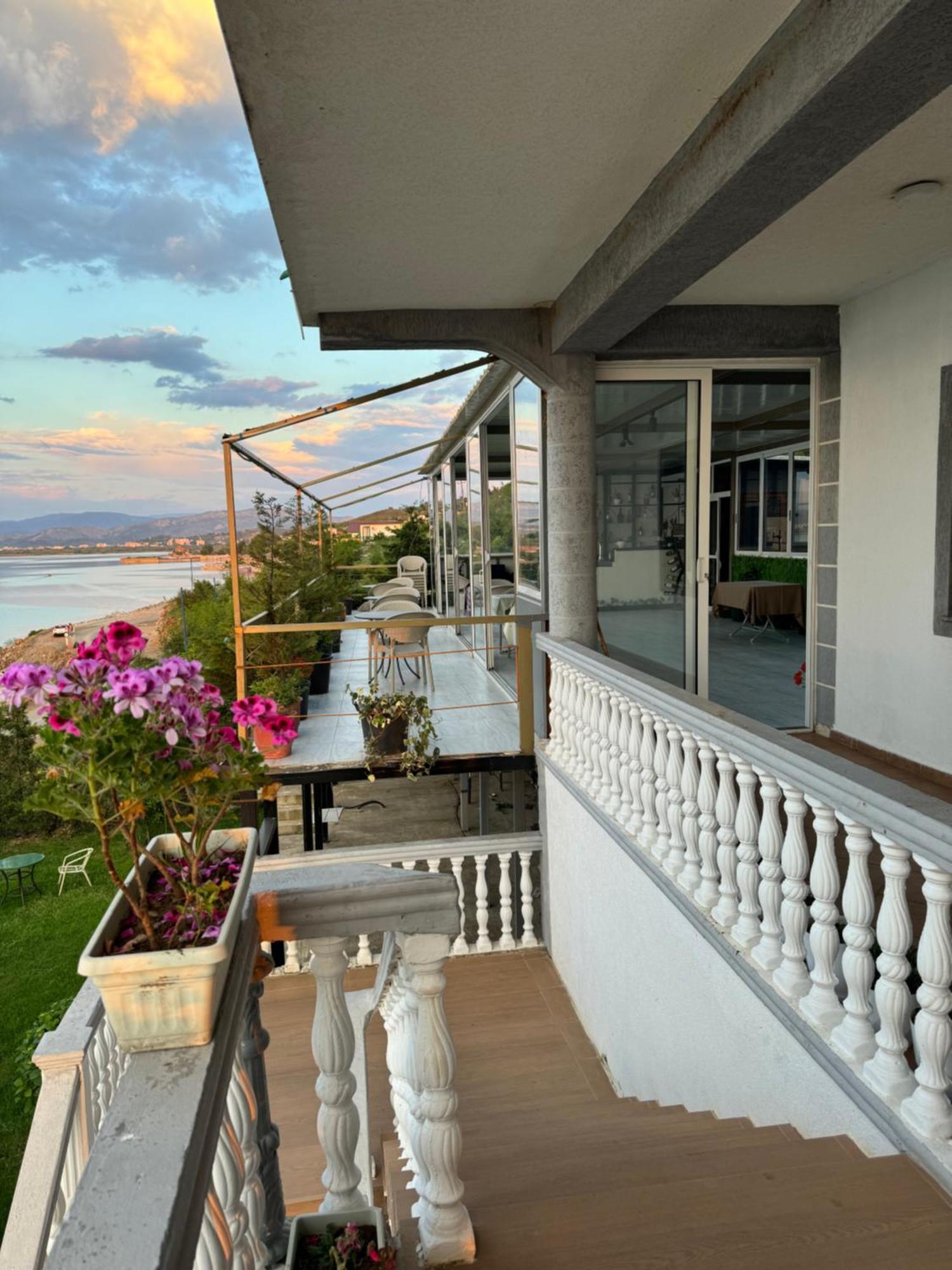 Bella Vista