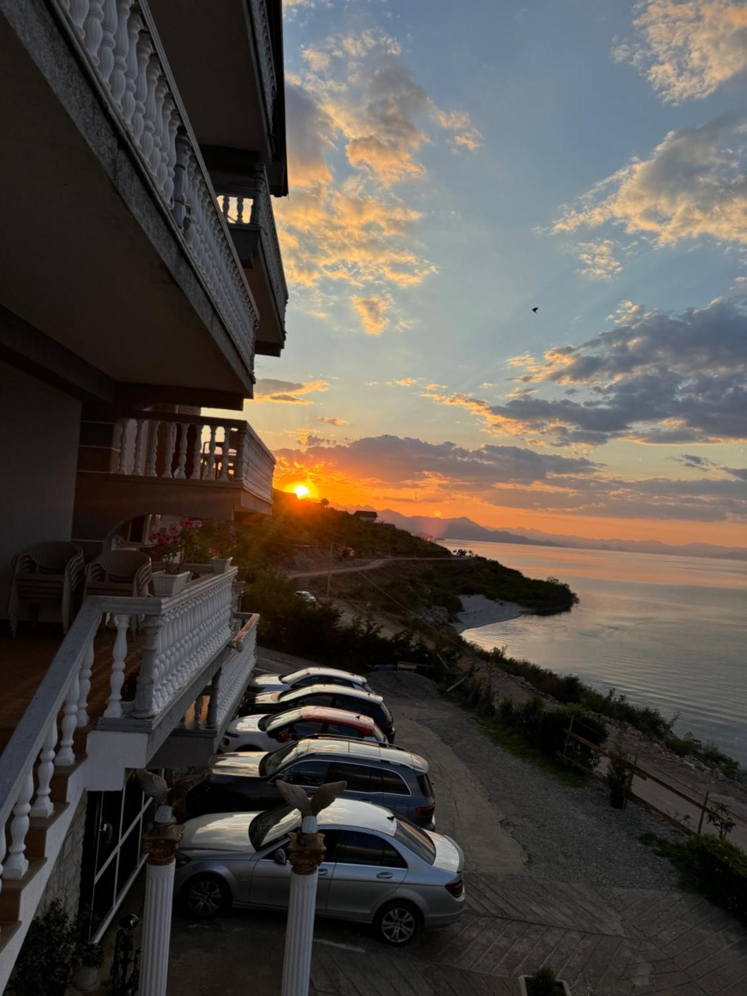 Bella Vista *